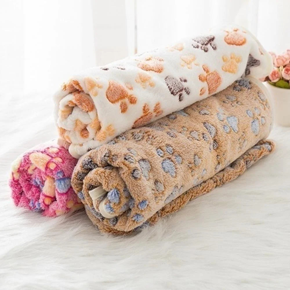 Soft, warm pet blanket with cute cartoon design